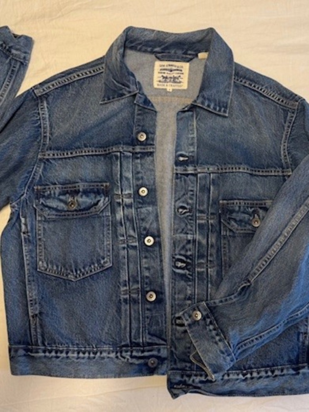 Levi’s denim jacket. Size S. Oversized fit